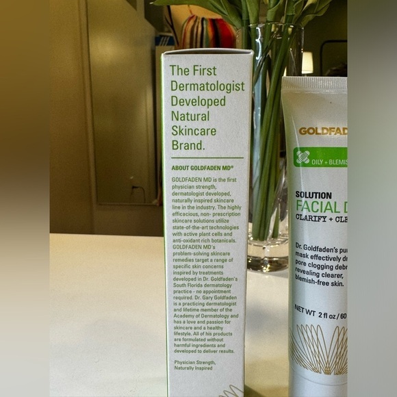 Facial Detox Clarify + Clear Mask by Goldfden MD - Picture 7 of 8